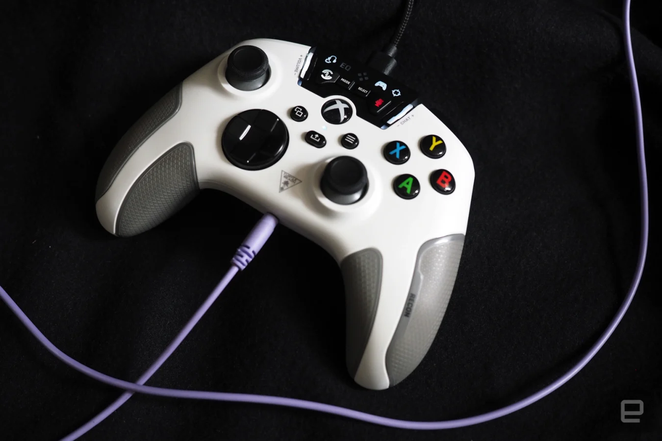 Turtle Beach Recon Controller in white with purple cord plugged in