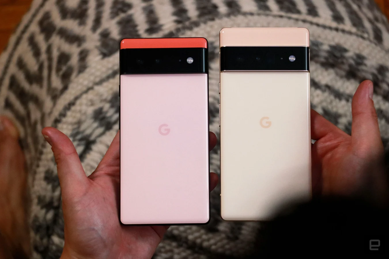 The Pixel 6 and Pixel 6 Pro in coral and blush