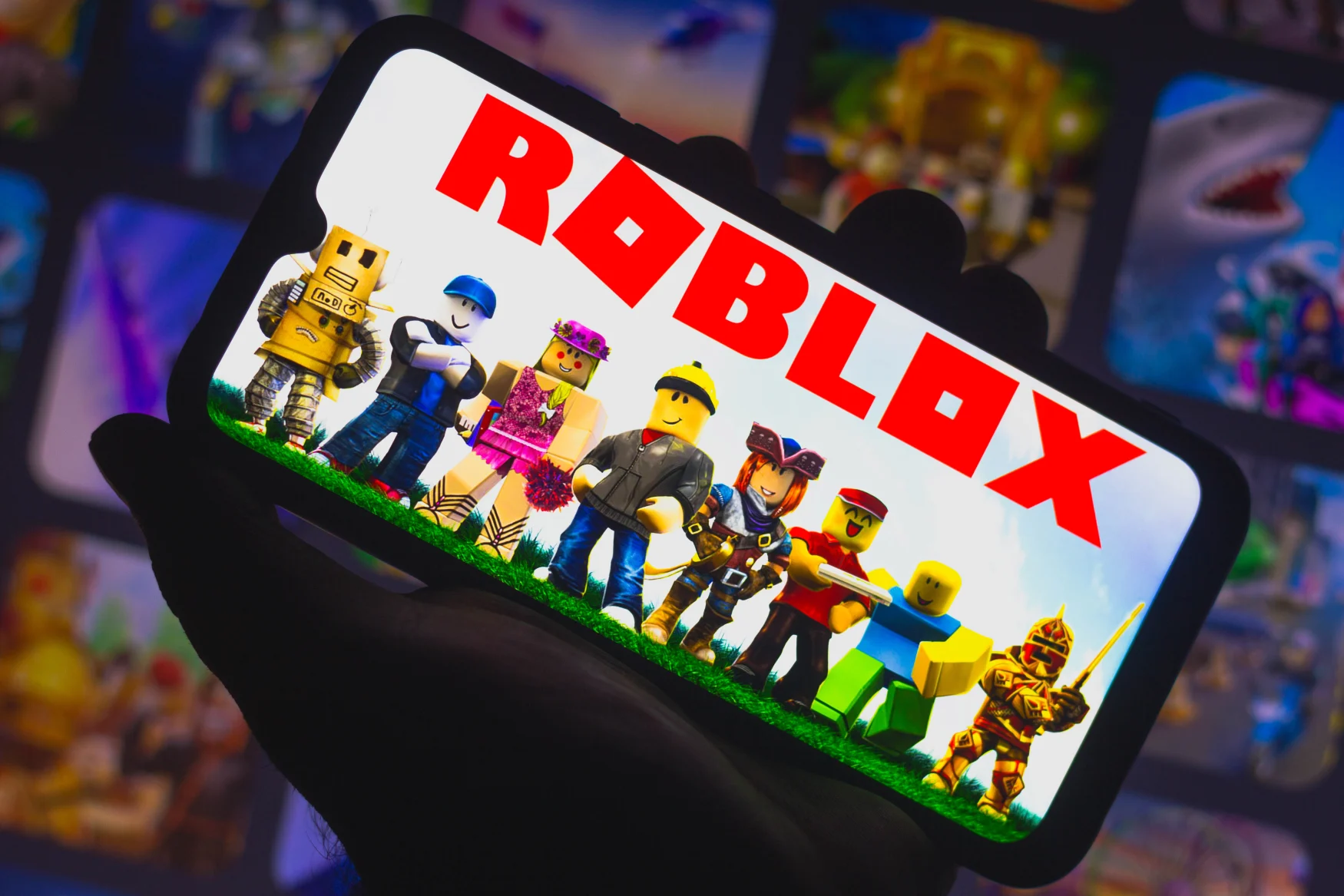 BRAZIL - 2021/03/30: In this photo illustration Roblox logo seen displayed on a smartphone. Roblox is a multiplayer online game and video game creation system. (Photo Illustration by Rafael Henrique/SOPA Images/LightRocket via Getty Images)