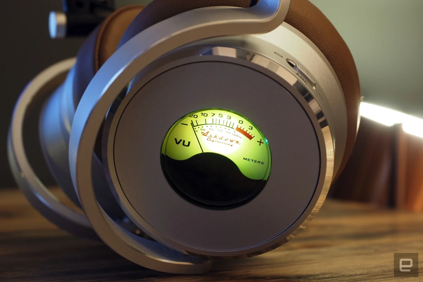 M-OV-1-B-C-TAN Meters Headphones Headphones 