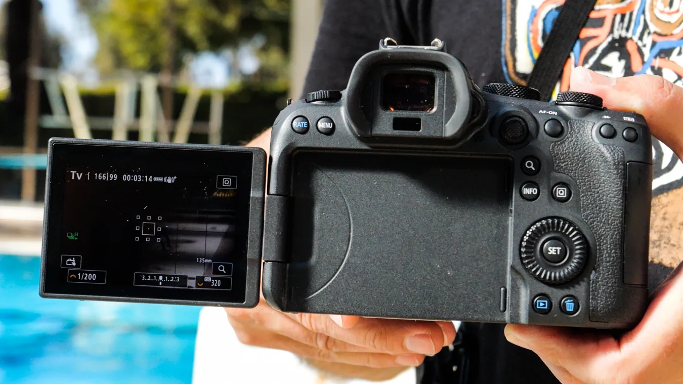 Canon R6-II hands-on: faster, more resolution and less thermal issues