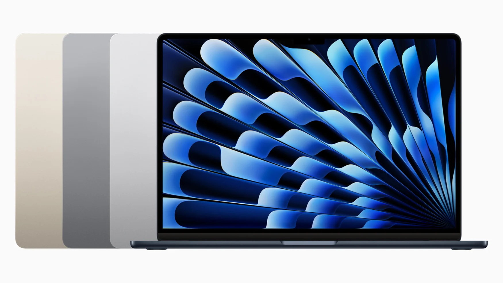 جهاز MacBook Air مقاس 15 إنش من Apple