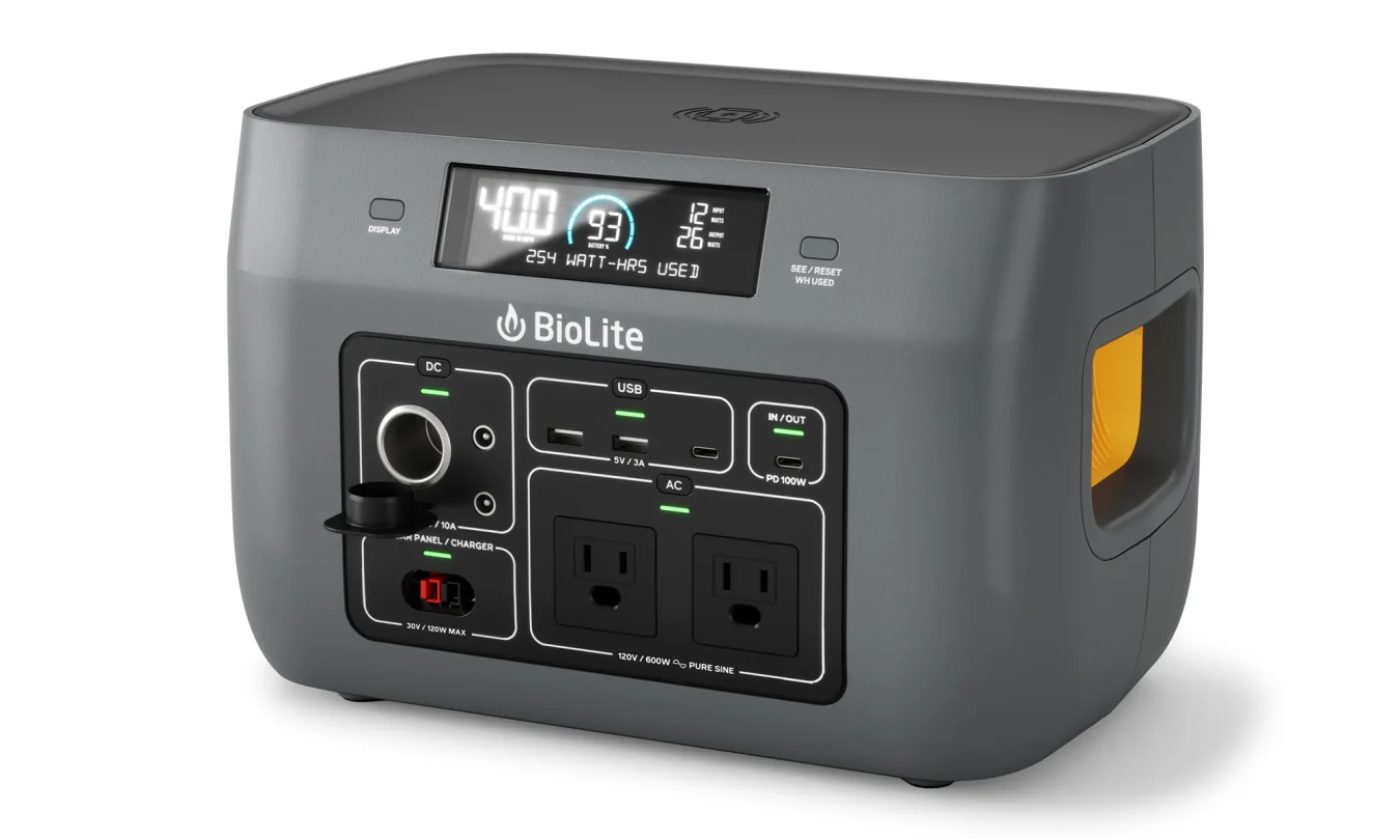 The BioLite BaseCharge 600 power plant.