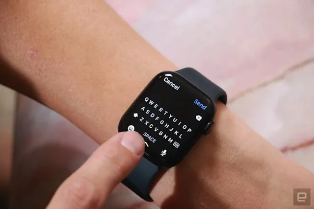Apple Watch Series 7 on-screen keyboard
