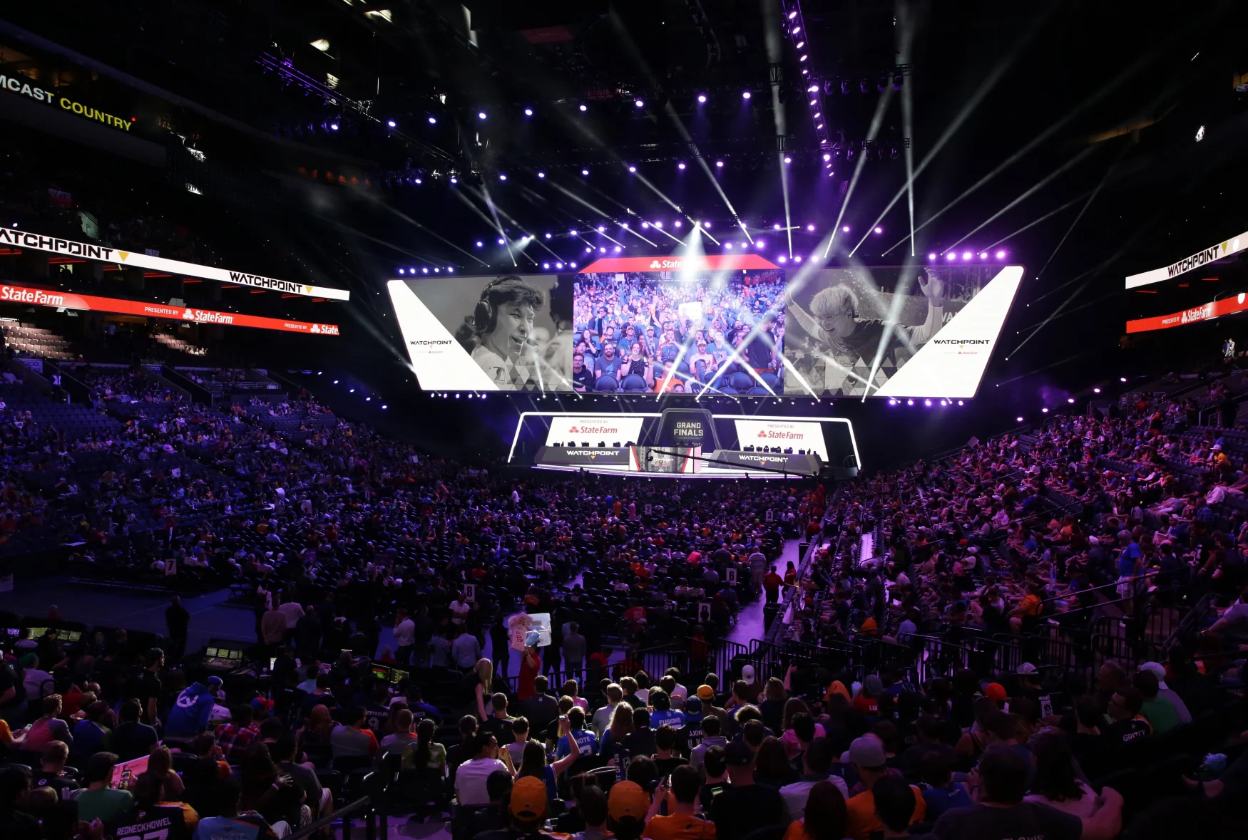 PHILADELPHIA, PA - SEPTEMBER 29: Fans enter the arena before the start of gameplay at the Overwatch League Grand Finals at the Wells Fargo Center on September 29, 2019 in Philadelphia, Pennsylvania. (Photo by Hunter Martin/Getty Images)