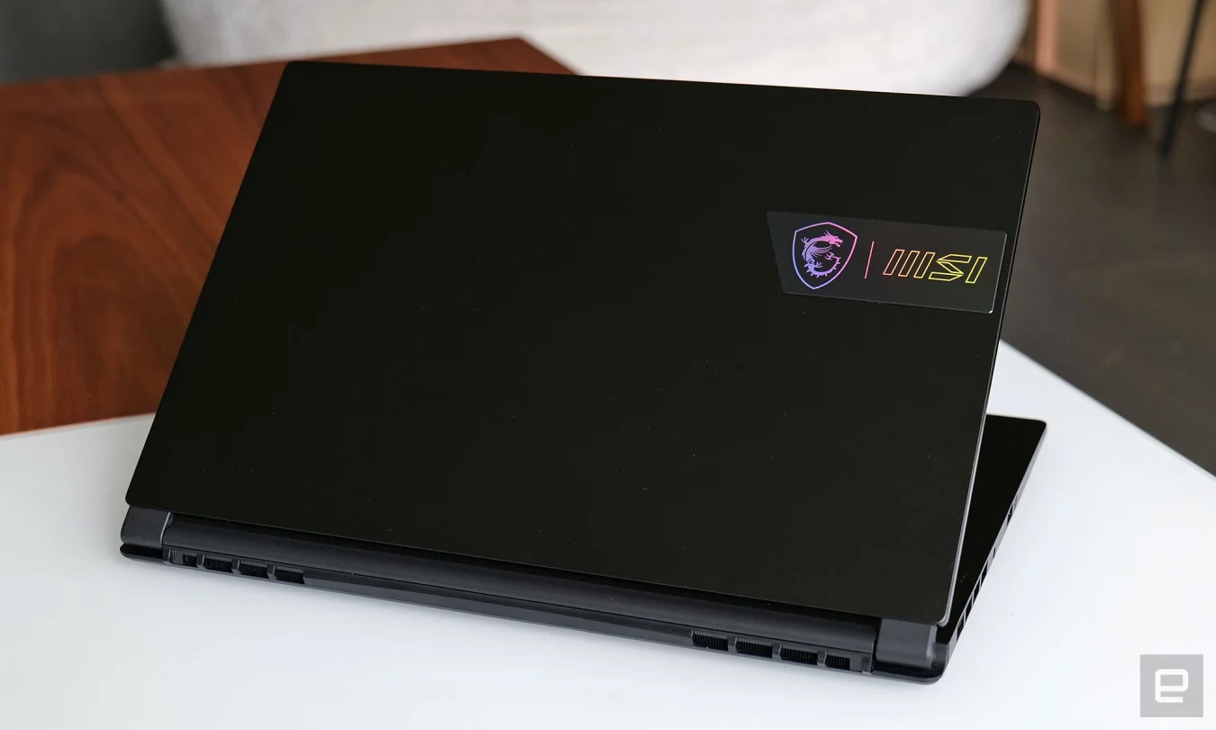 Unfortunately, on the 2022 Stealth 15M, it feels like MSI has neglected the line, as other than a new badge on the lid and a revamped CPU and GPU, it feels like not much has changed from the previous model. 
