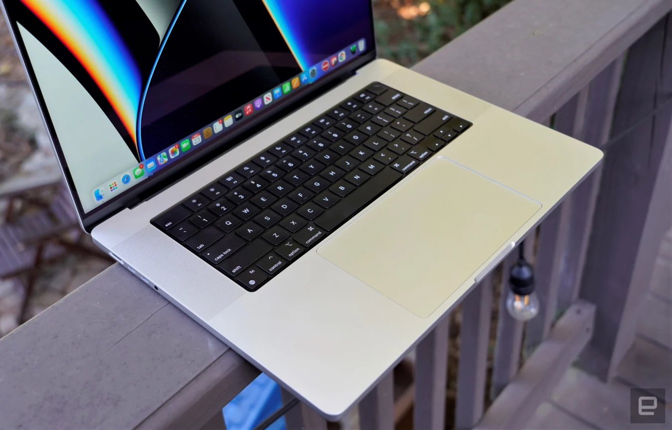 Apple MacBook Pro (2021, 16-inch)