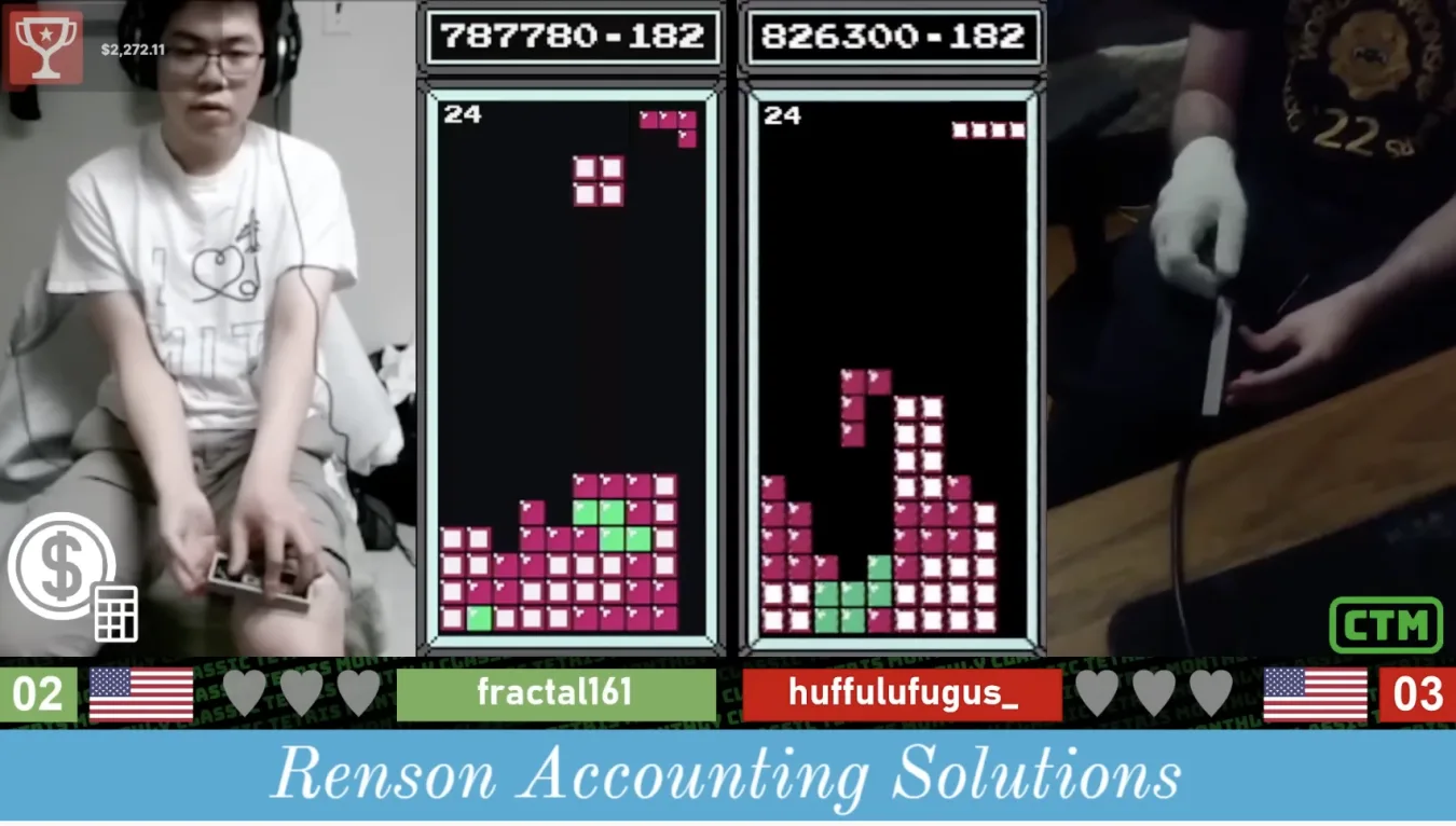 Two professional Tetris players compete on Twitch.