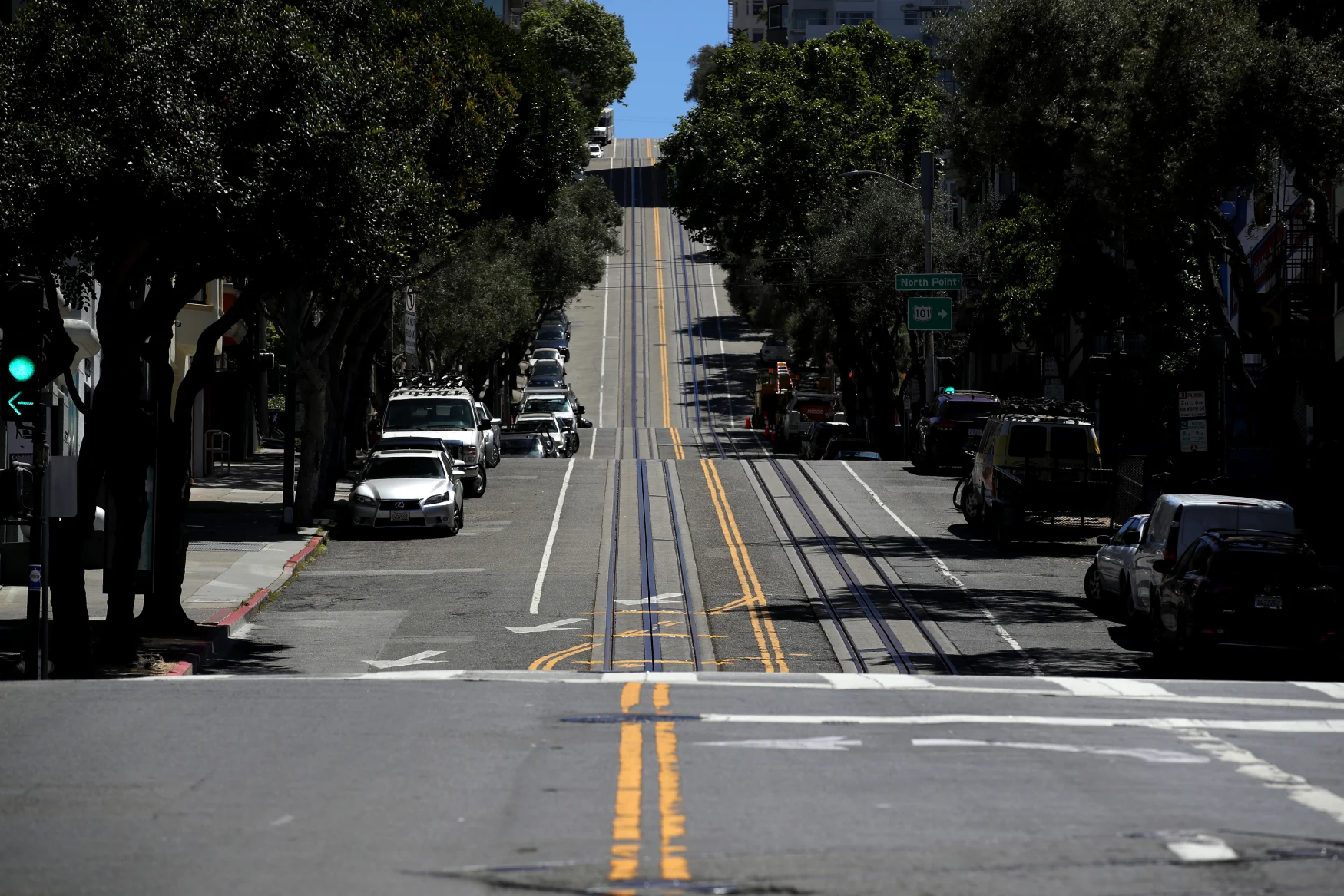 SAN FRANCISCO, CALIFORNIA  - APRIL 27: Hyde Street sits empty on April 27, 2020 in San Francisco, California. Officials from several counties in the San Francisco Bay Area have extended the coronavirus (COVID-19) shelter in place order through May. (Photo by Justin Sullivan/Getty Images)