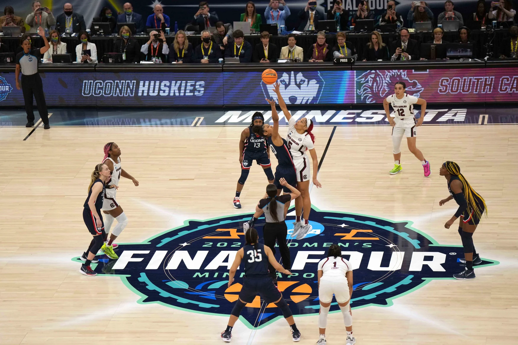 April 3, 2022;  Minneapolis, MN, USA;  A general overview of the opening denunciation between UConn Huskies forward Olivia Nelson-Ododa (20) and South Carolina Gamecocks forward Victaria Saxton (5) in the Final Four championship game of the NCAA Tournament women's college basketball at Target Center.  South Carolina defeated UConn 64-49.  Mandatory Credit: Kirby Lee - USA TODAY Sports