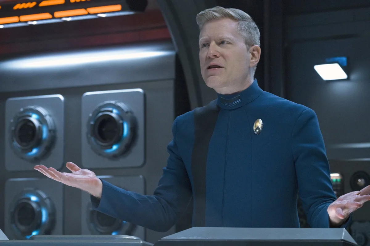 Pictured: Anthony Rapp as Stamets of the Paramount+ original series STAR TREK: DISCOVERY. Photo Cr: Michael Gibson/Paramount+ (C) 2021 CBS Interactive. All Rights Reserved. 