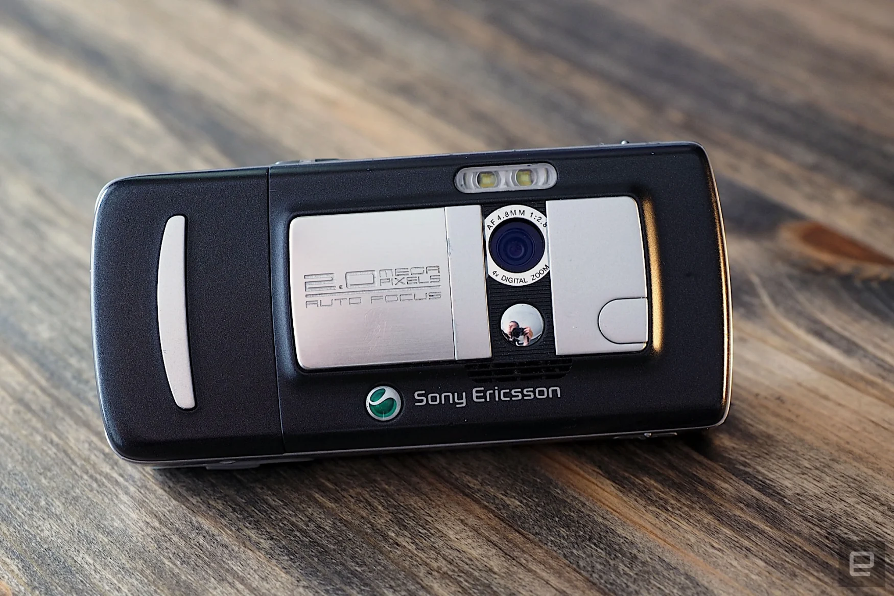 An utterly gorgeous image of the rear side of Sony Ericsson's K750i, a candybar phone from 2005 that had a slide-out camera. 
