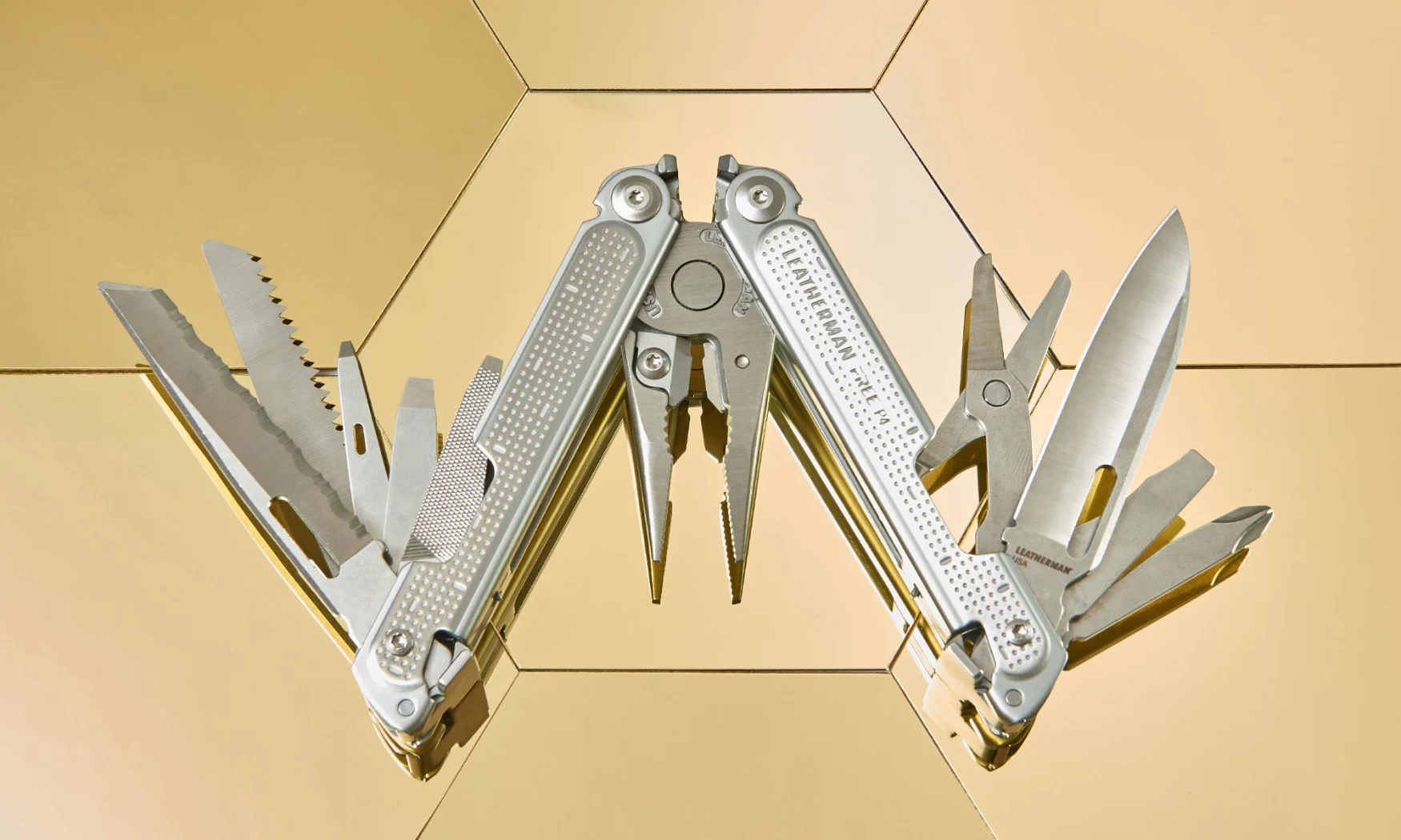 Holiday Gift Guide: Leatherman FREE P4