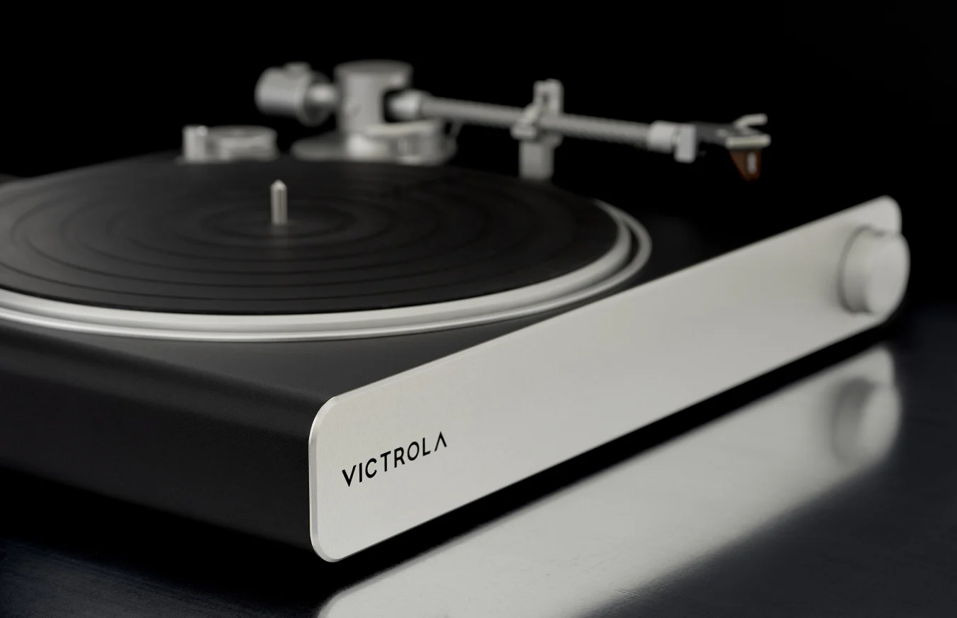 Victrola Stream Carbon Sonos-compatible turntable