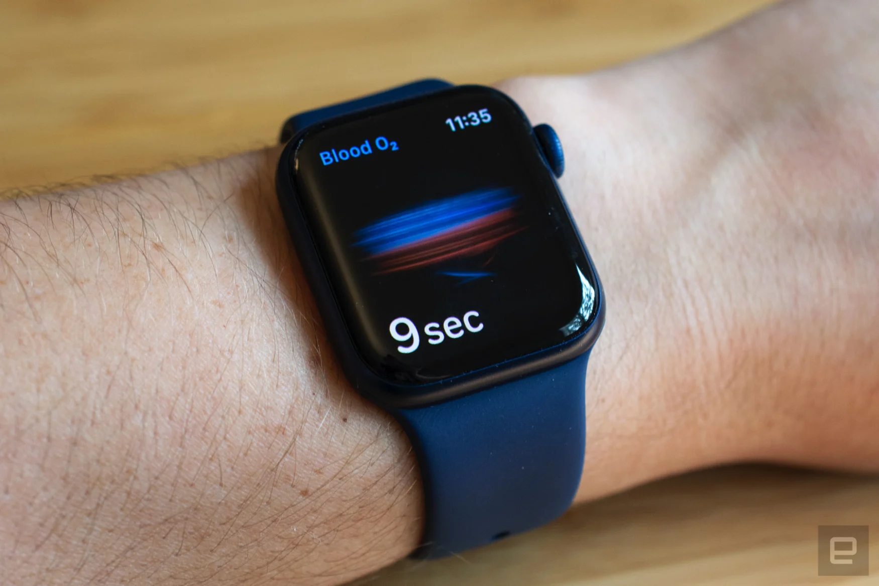 Engadget reviews the Apple Watch Series 6.