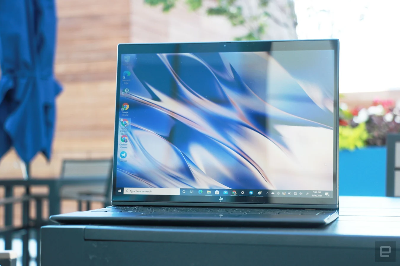 HP Elite Folio Engadget review photo: