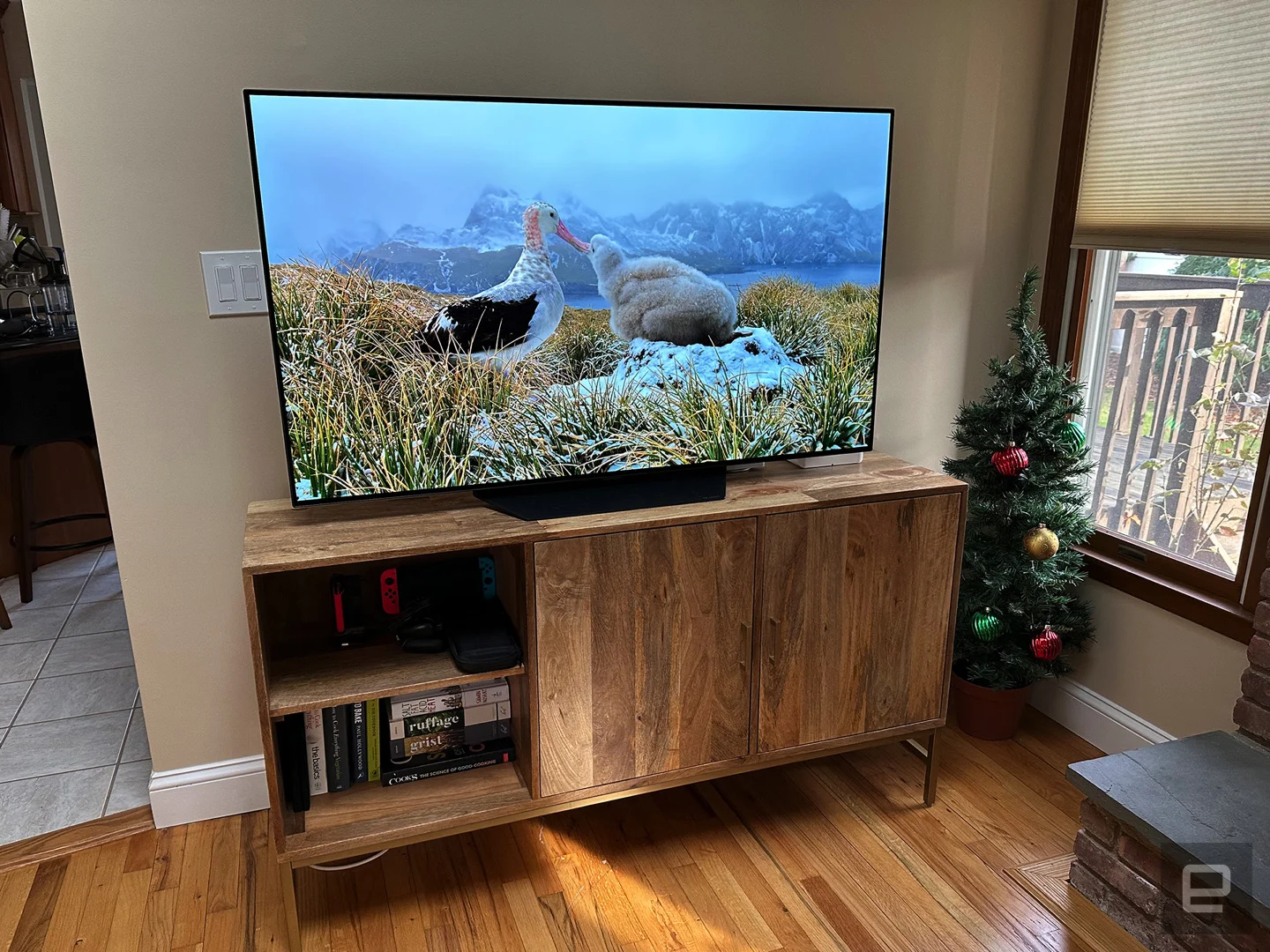 55-inch LG B2 OLED smart TV