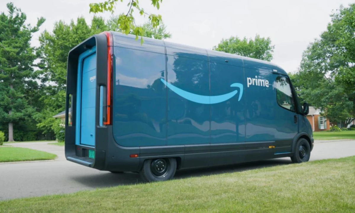 Amazon's Rivian electric vans are now making deliveries - Autoblog
