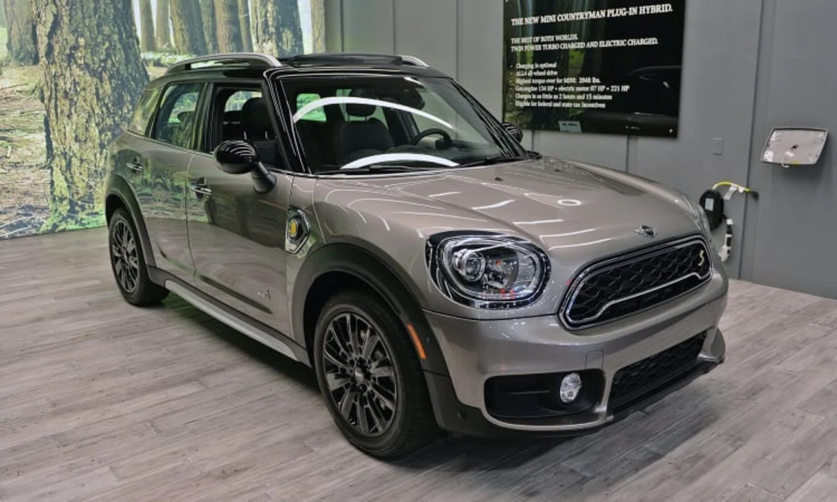 2017 Mini Countryman is even bigger and now has a plug-in model - Autoblog