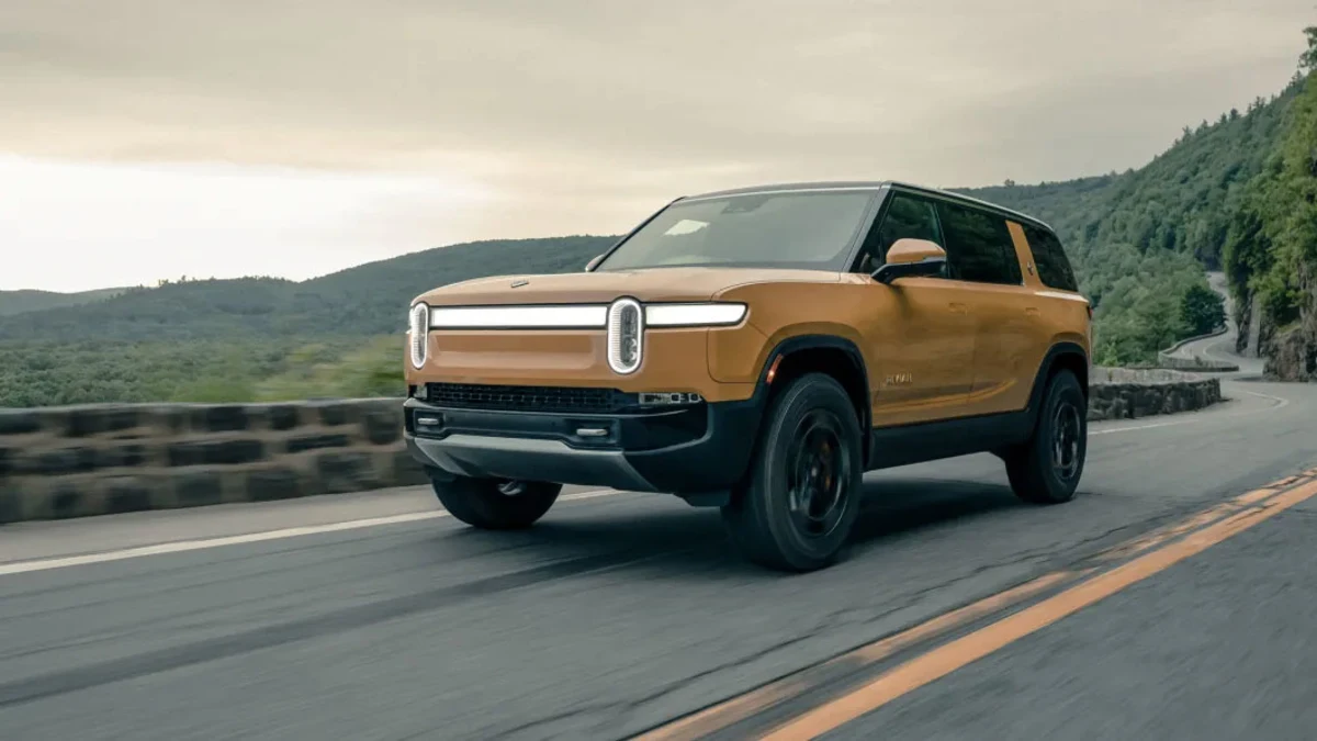 2023 Rivian R1S Dual Motor Large Pack outdoes projected range estimates