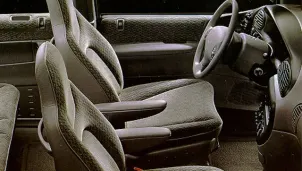 (Base) 4dr Front-wheel Drive Passenger Van