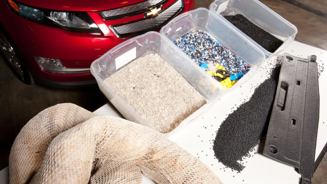 Recycled boom material in the Chevrolet Volt