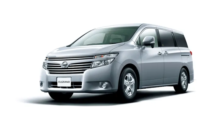  Nissan Quest 2011 presentado en Japón como Elgrand