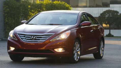 <h6><u>Hyundai recalls some 2011 Sonatas: Airbags might not deploy</u></h6>