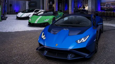 <h6><u>2023 Lamborghini Huracan 60th Anniversary Models</u></h6>