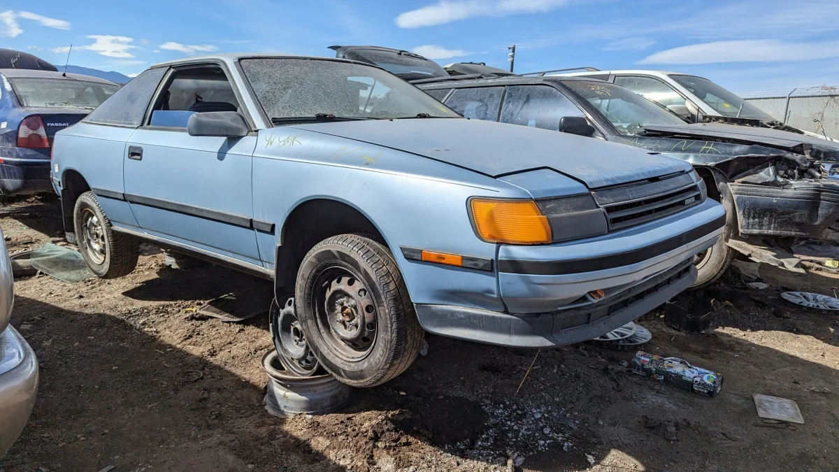 99 - 1986 Toyota Celica in Colorado junkyard - photo by Murilee Martin