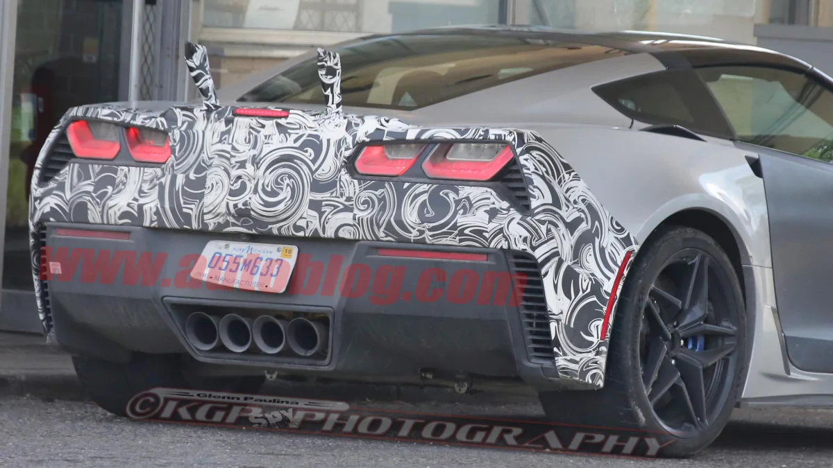 Chevrolet Corvette ZR1 rear spy shots Photo Gallery