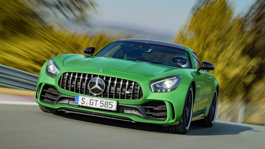 2018 Mercedes-AMG GT R front