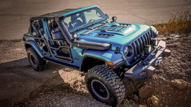 2020 Jeep Wrangler Unlimited with Mopar accessories Photo Gallery