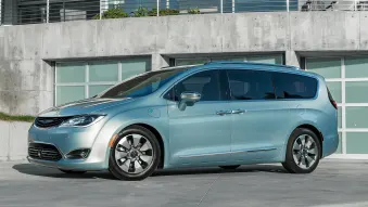 2017 Chrysler Pacifica Hybrid: First Drive