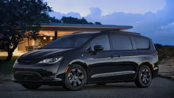 2019 Chrysler Pacifica Hybrid S Appearance Package