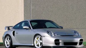 (GT2) 2dr Coupe
