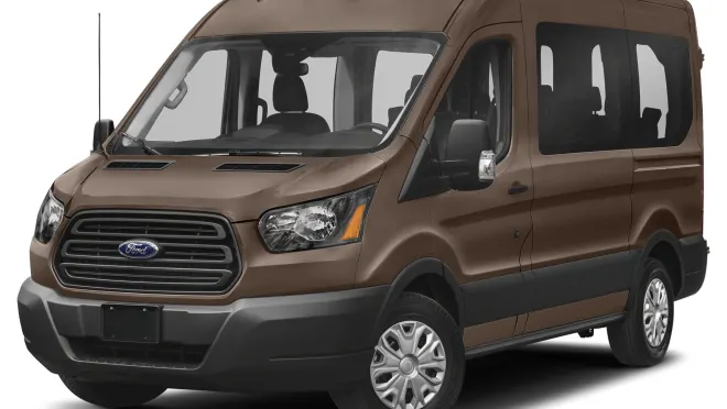  Ford Transit-150 XLT 2019 con puerta de carga corrediza en el lado del pasajero, camioneta de pasajeros con techo mediano, 129.9 in. WB Imágenes - Autoblog