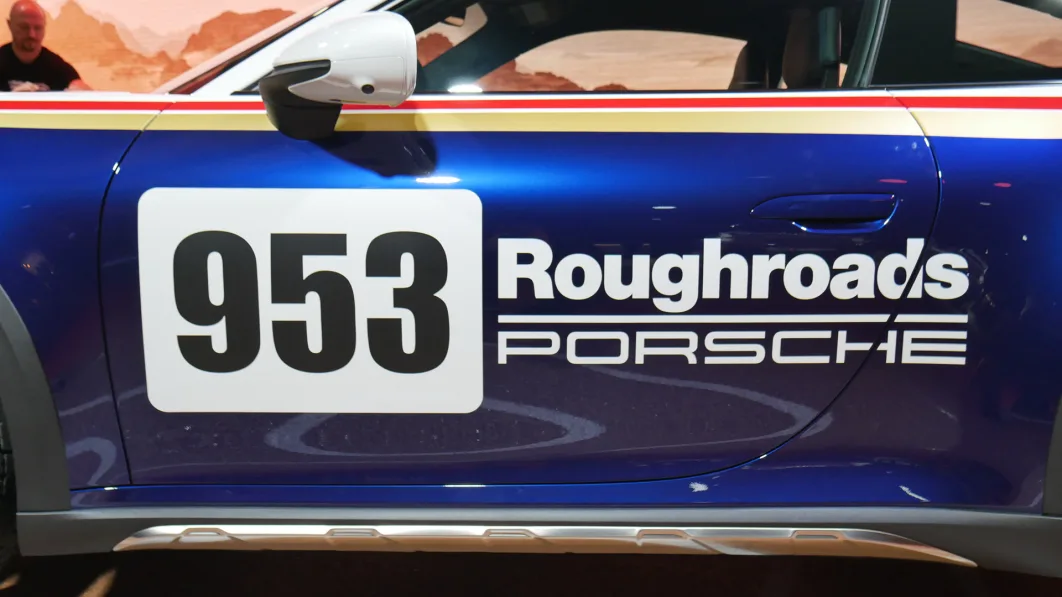 2023 Porsche 911 Dakar Rallye Design package Roughroads livery