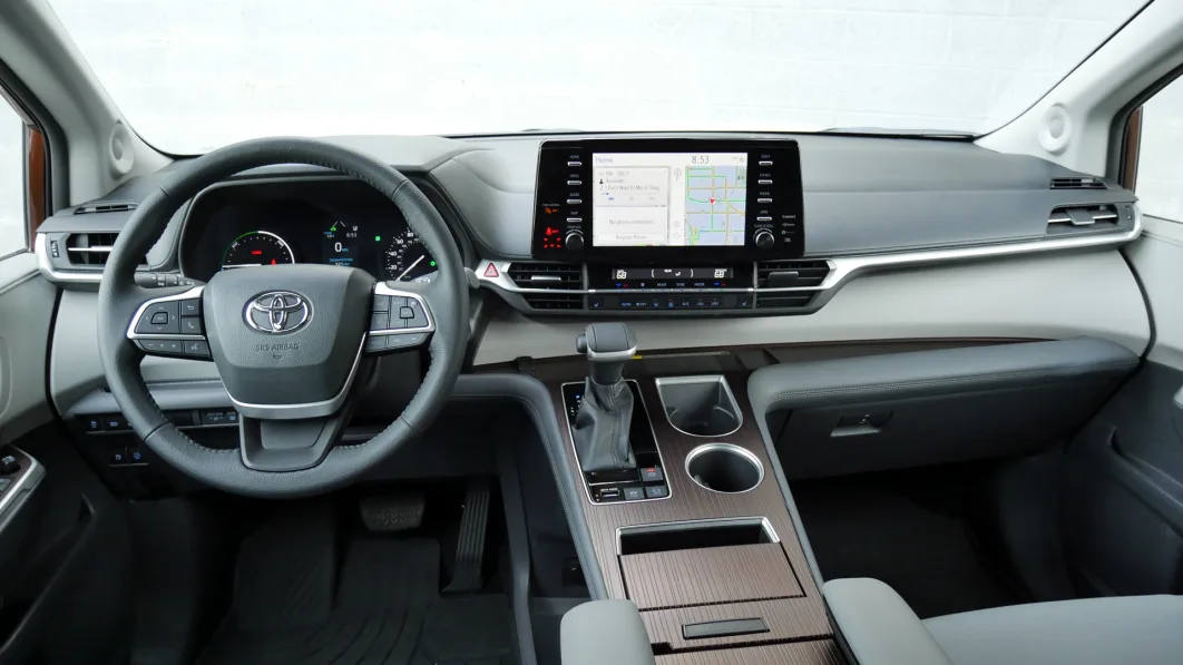 2021 Toyota Sienna XLE AWD interior