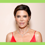 Get mistletoe-ready with Lisa Rinna's 'go-to' lip colors for the holidays