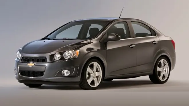 Chevrolet Sonic Últimos precios, reseñas, especificaciones, fotos e incentivos