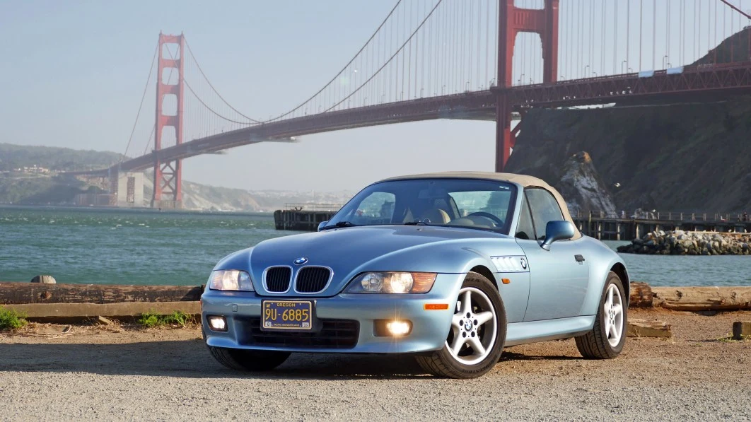 Who needs an SUV? We drive a 1998 BMW Z3 down the Pacific Coast