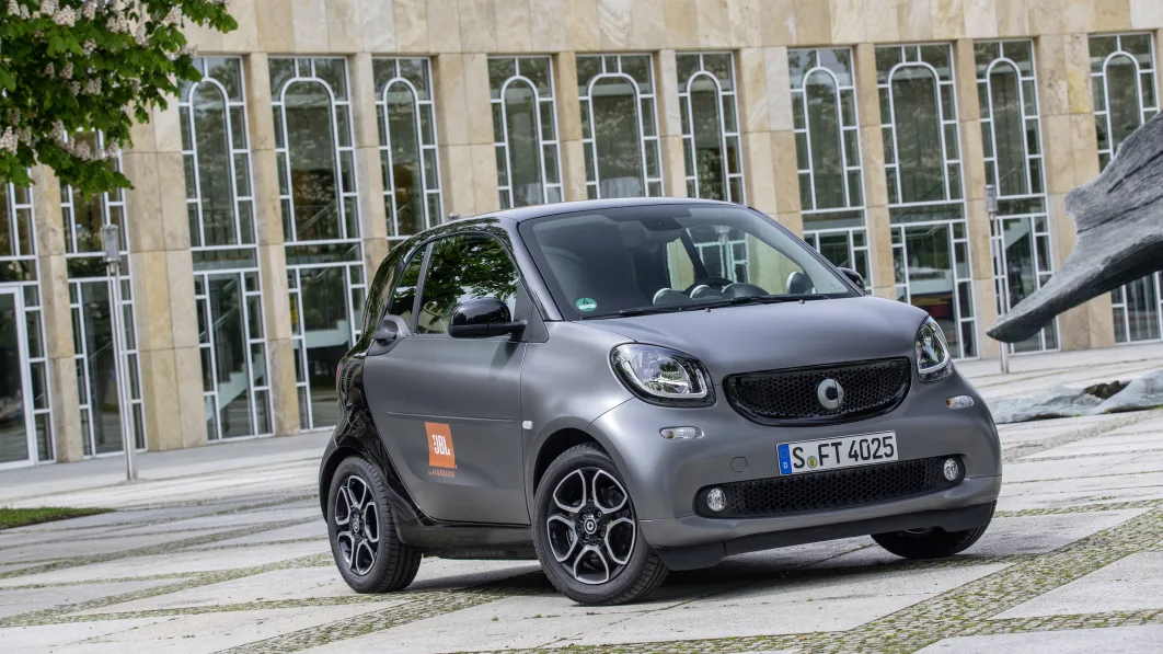 smart forgigs fortwo city coupe with jbl
