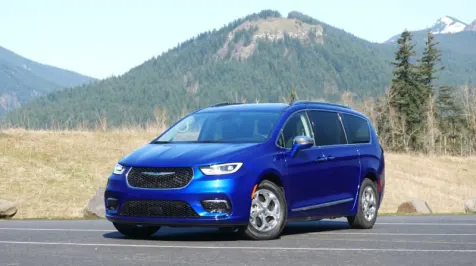 <h6><u>2021 Chrysler Pacifica Review | What's new, hybrid fuel economy, pictures</u></h6>
