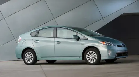 <h6><u>Toyota Prius Plug-in lawsuit claims EV range was false advertising</u></h6>