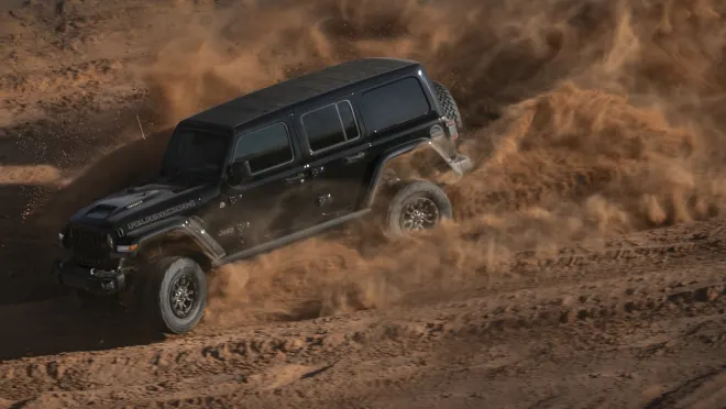 Jeep Wrangler, Gladiator reportedly gaining Gorilla Glass windshield -  Autoblog