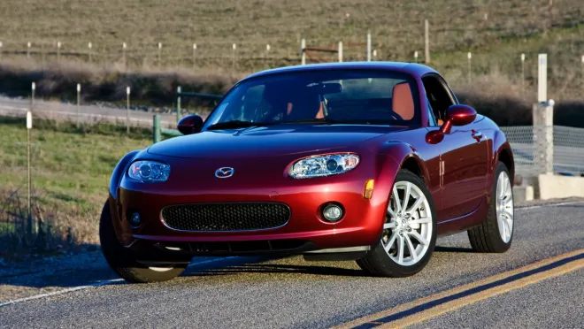  Reseña: Mazda MX-5 Miata 2008 Techo rígido retráctil - Autoblog
