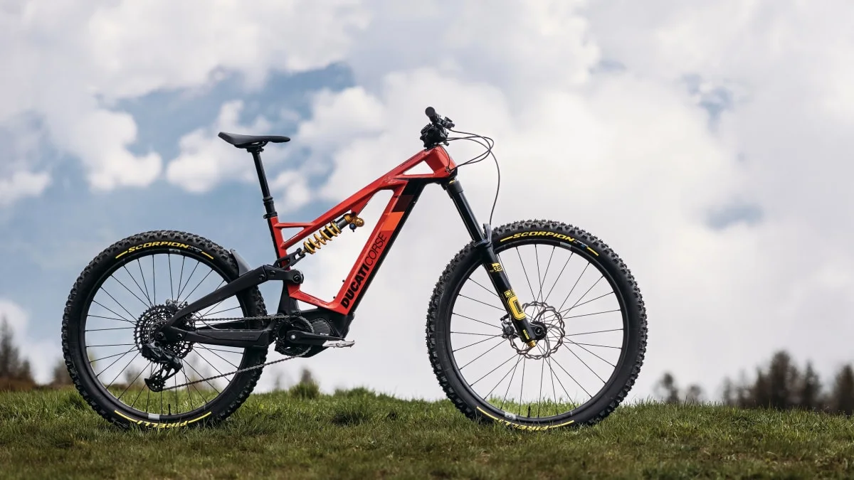 Ducati adds carbon fiber to a limited edition electric mountain bike -  Autoblog