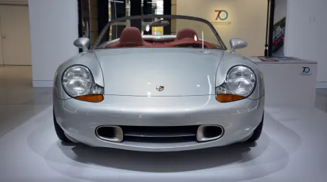 <h6><u>1993 Porsche Boxster concept</u></h6>