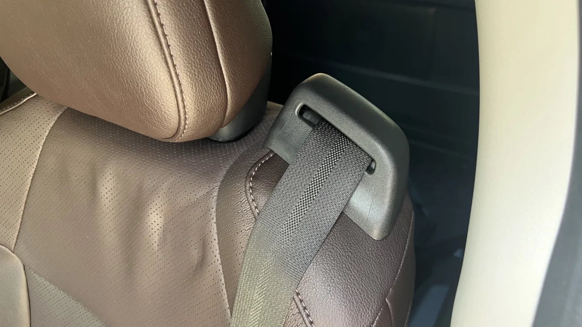 2023 Toyota Sienna - second-row seatbelt